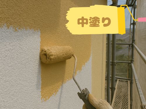 福島市・K様邸 外壁の中塗りに入りました！
